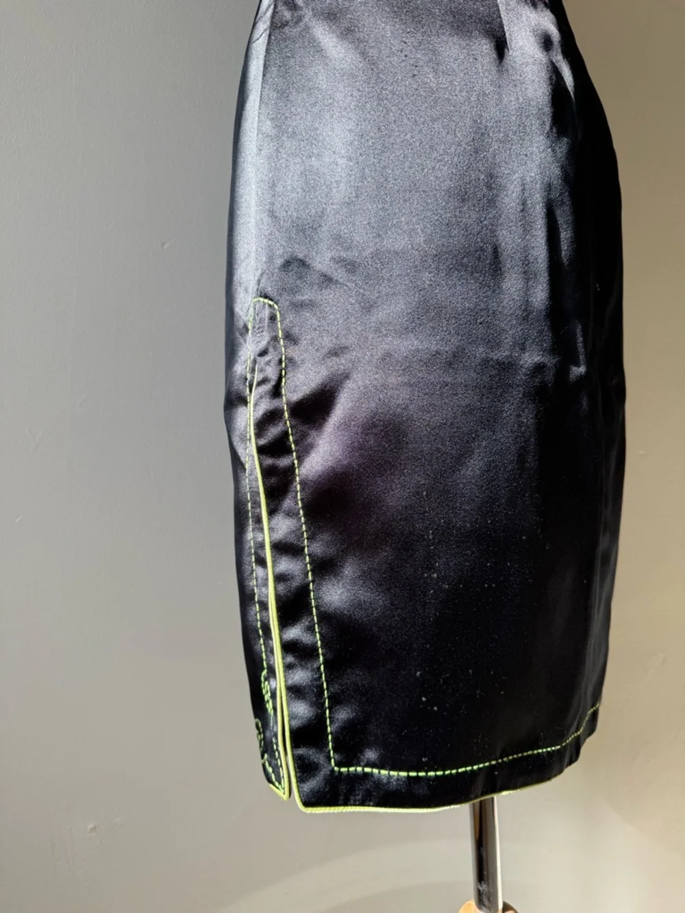 Vintage Style Black Satin Cheongsam Mini Dress Lime Green Trim y2k / 90s - Picture 9 of 12